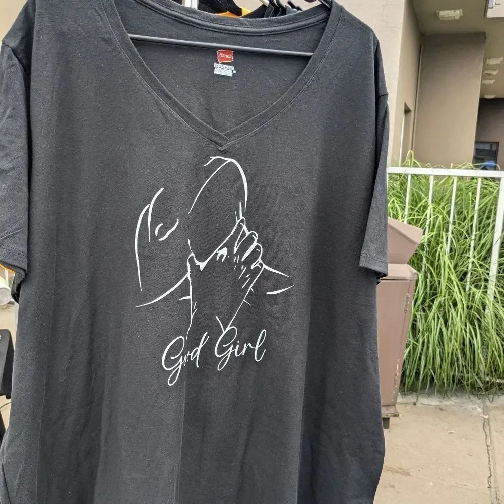 Good girl v-neck bdsm tee - Picture 1 of 2